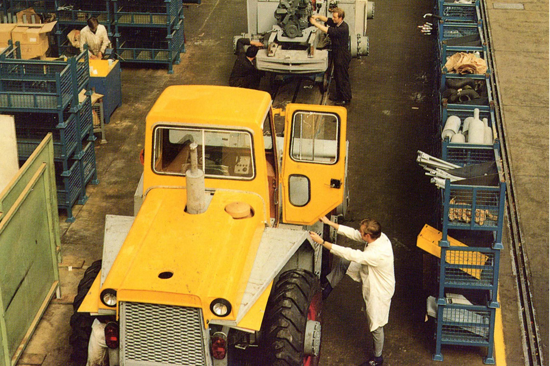 JCB festeggia i 50 anni delle sue pale caricatrici