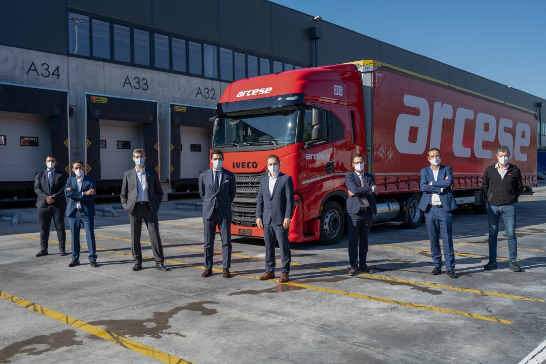 IVECO e ARCESE una partnership sempre più sostenibile: da oggi operativi i nuovi IVECO S-Way alimentati a LNG