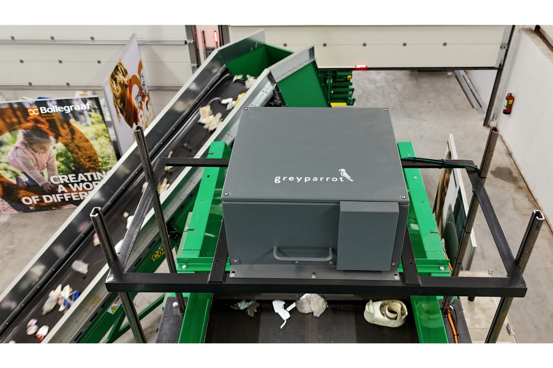 Bollegraaf e Greyparrot stringono una partnership strategica nell’ambito dell’Intelligenza Artiﬁciale (IA) per trasformare l’industria globale del riciclo