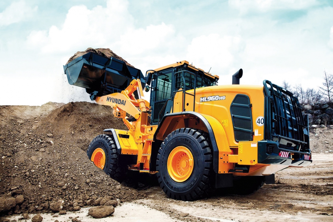 Hyundai Construction Equipment lancia la nuova pala gommata Hyundai HL960 HD