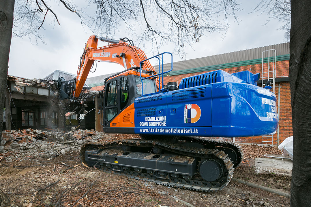 Anche Italia Demolizioni sceglie la flotta Doosan