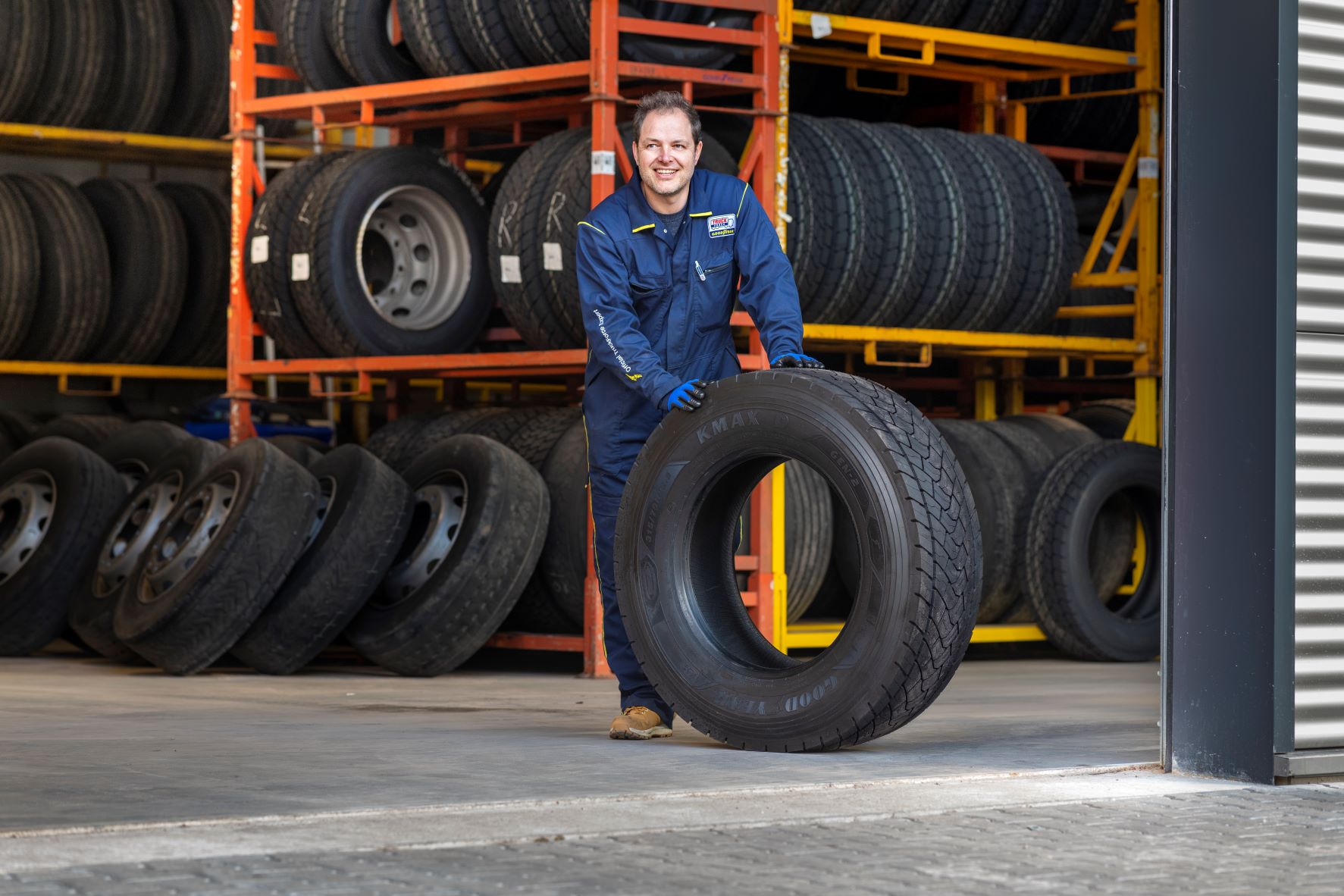 Goodyear incentiva le flotte alla ricostruzione dei pneumatici