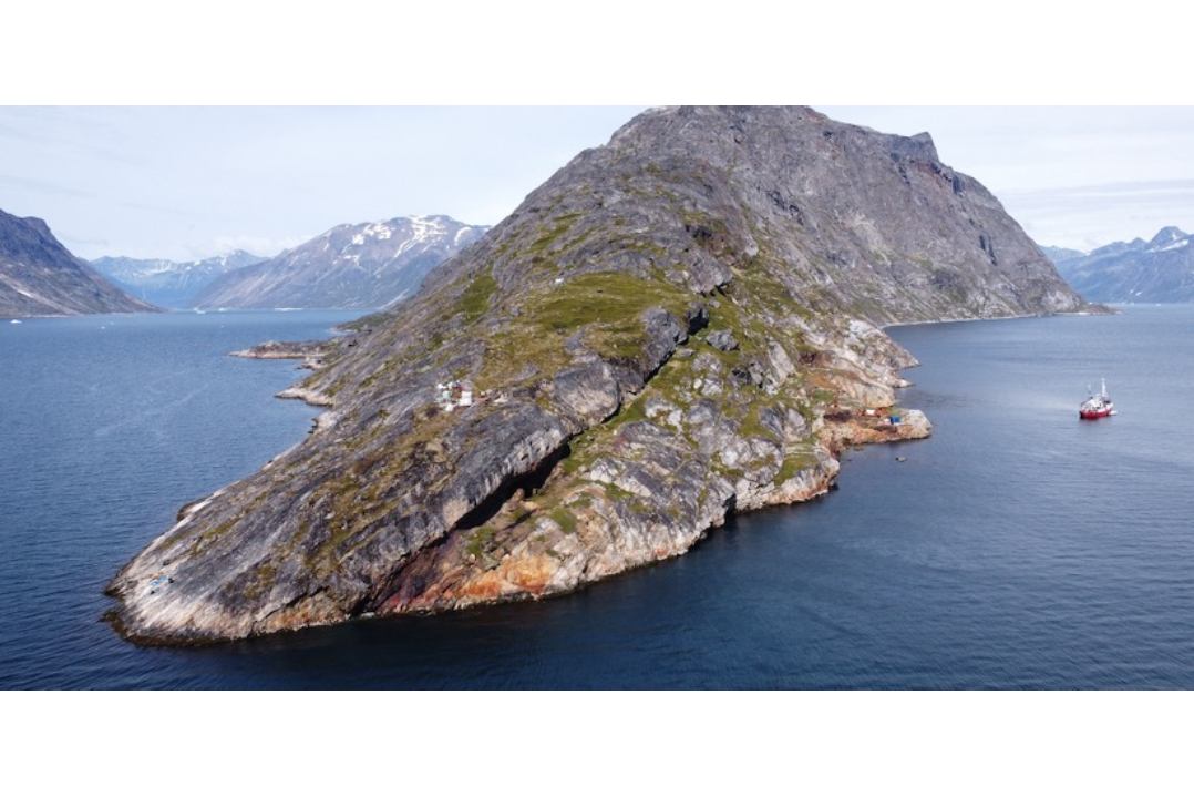 In viaggio tra i fiordi della Groenlandia alla ricerca di idrogeno geologico