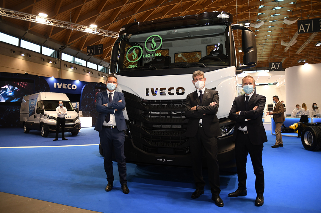 IVECO a Ecomondo: una gamma rinnovata all’insegna di un trasporto sempre più sostenibile