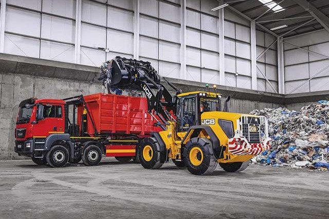 JCB 437, la pala gommata versatile ed efficiente