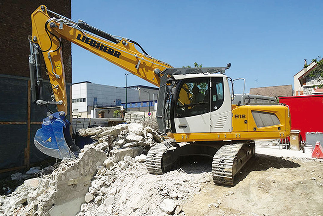 Le demolizioni secondo il Liebherr R 918
