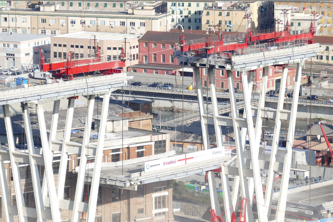 Ponte Morandi: smontaggio dell’impalcato numero 7