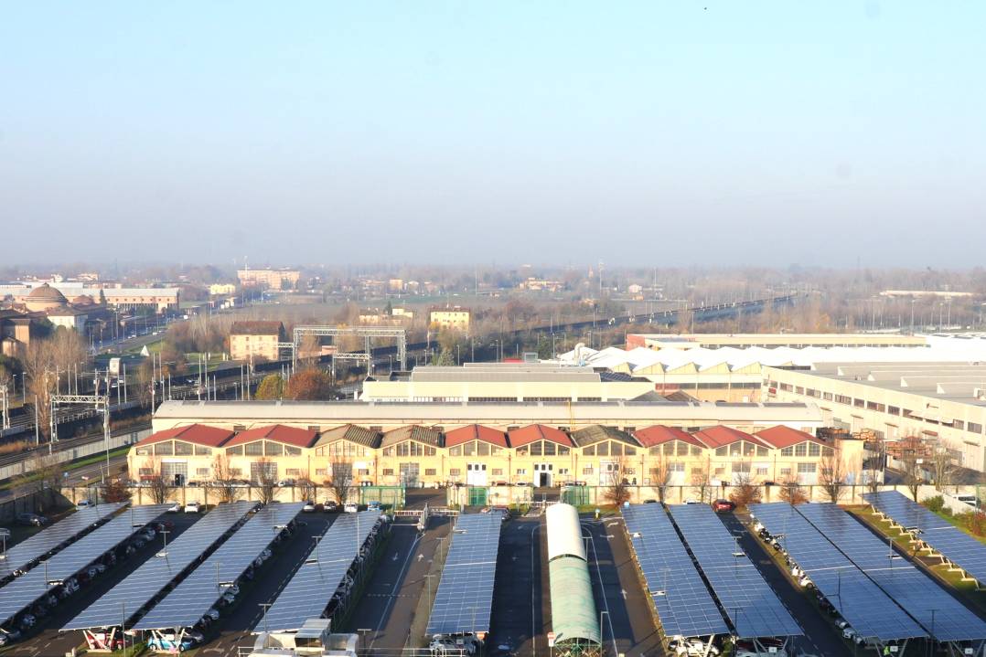 Gruppo Hera, la sede di Modena è green grazie a oltre 4 mila metri quadrati di pannelli fotovoltaici