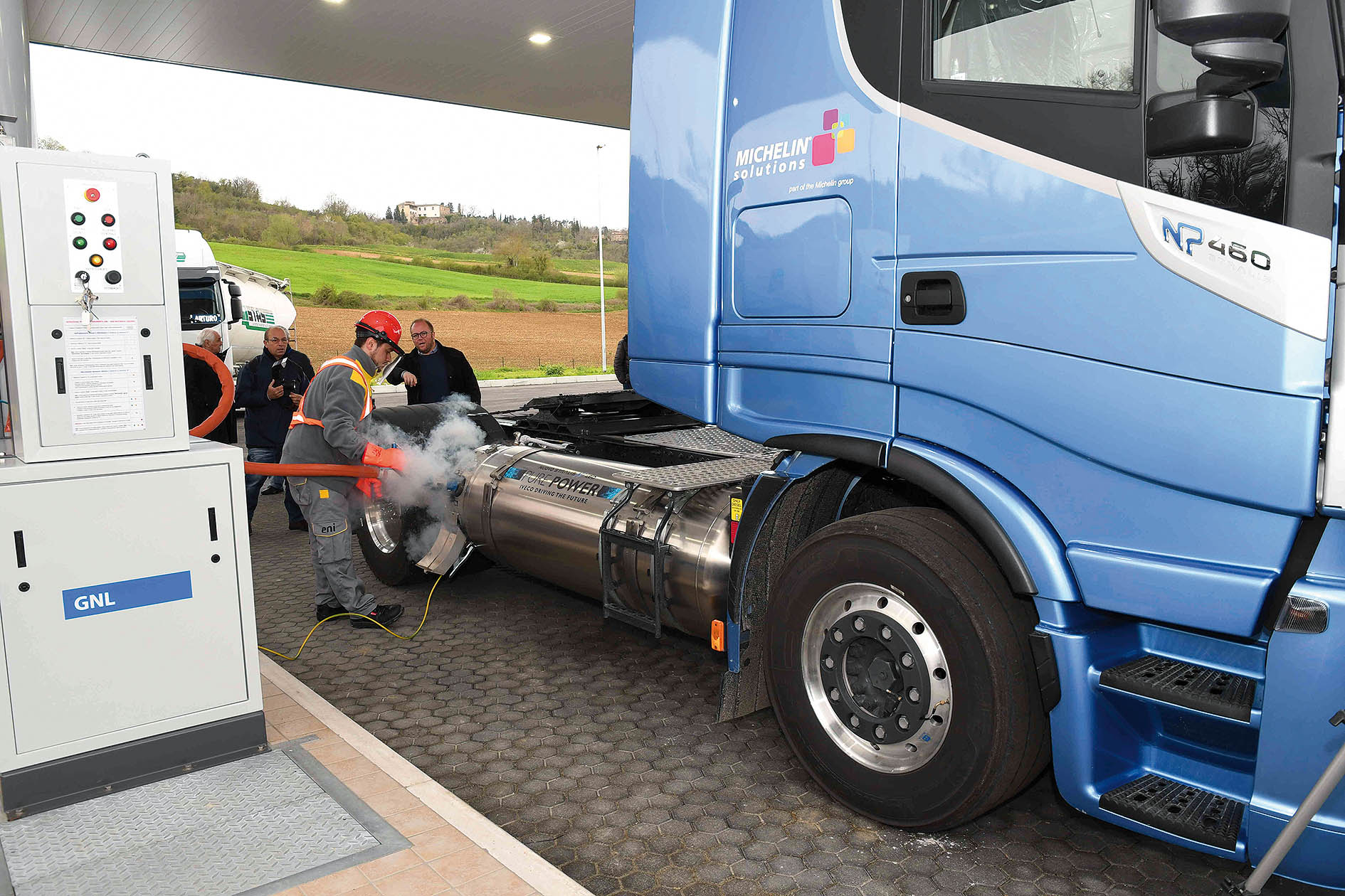 IVECO partecipa all’inaugurazione della 19a stazione di rifornimento LNG in Italia ad opera del gruppo Goldengas