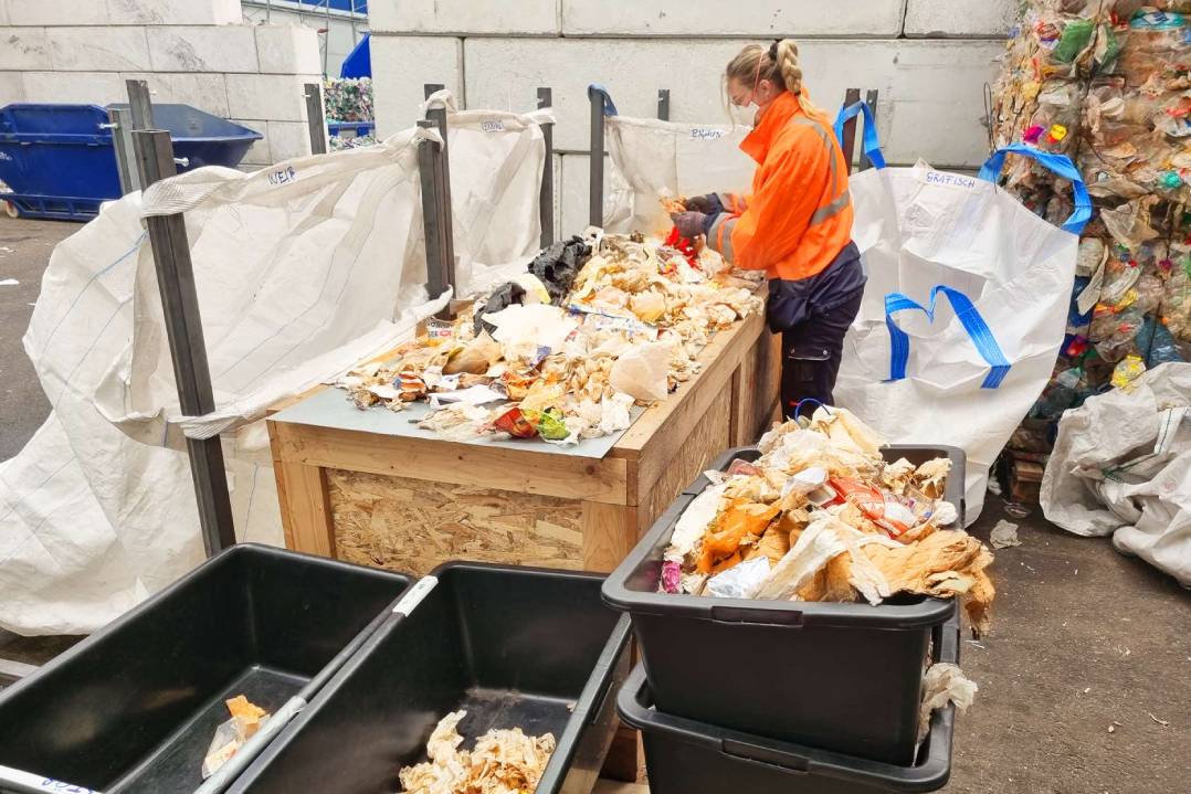 Il Progetto di ricerca di EnEWA punta a recuperare la carta dai rifiuti misti