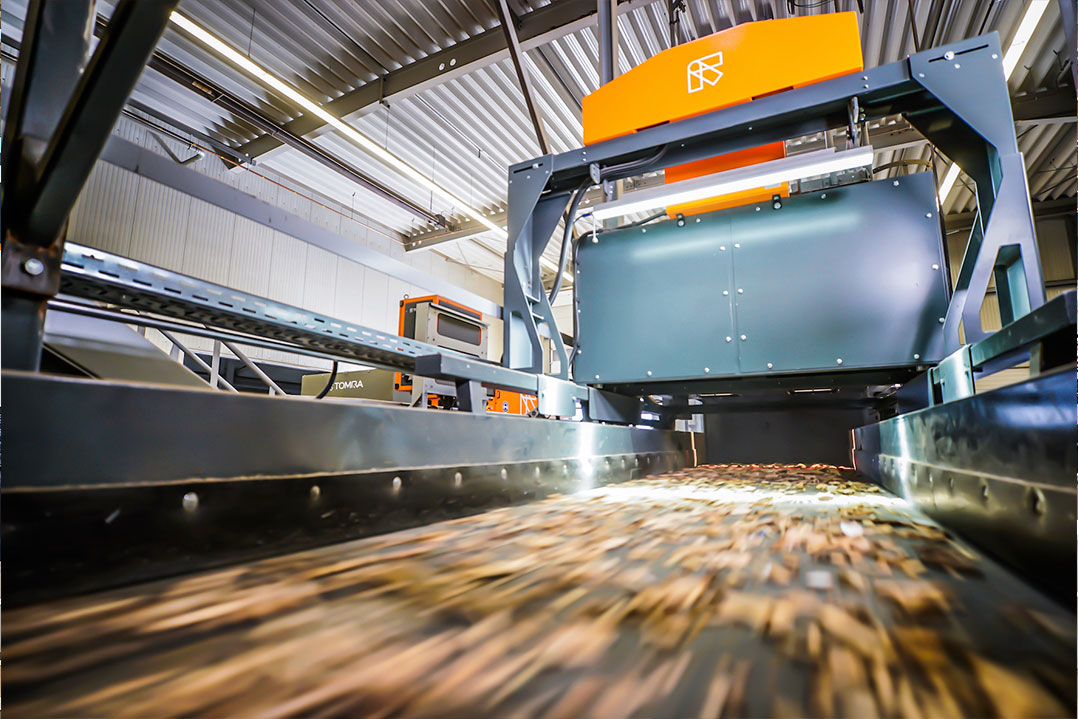 TOMRA a Ecomondo 2022: il sistema olistico delle risorse e le soluzioni per la selezione di metallo, plastica e legno