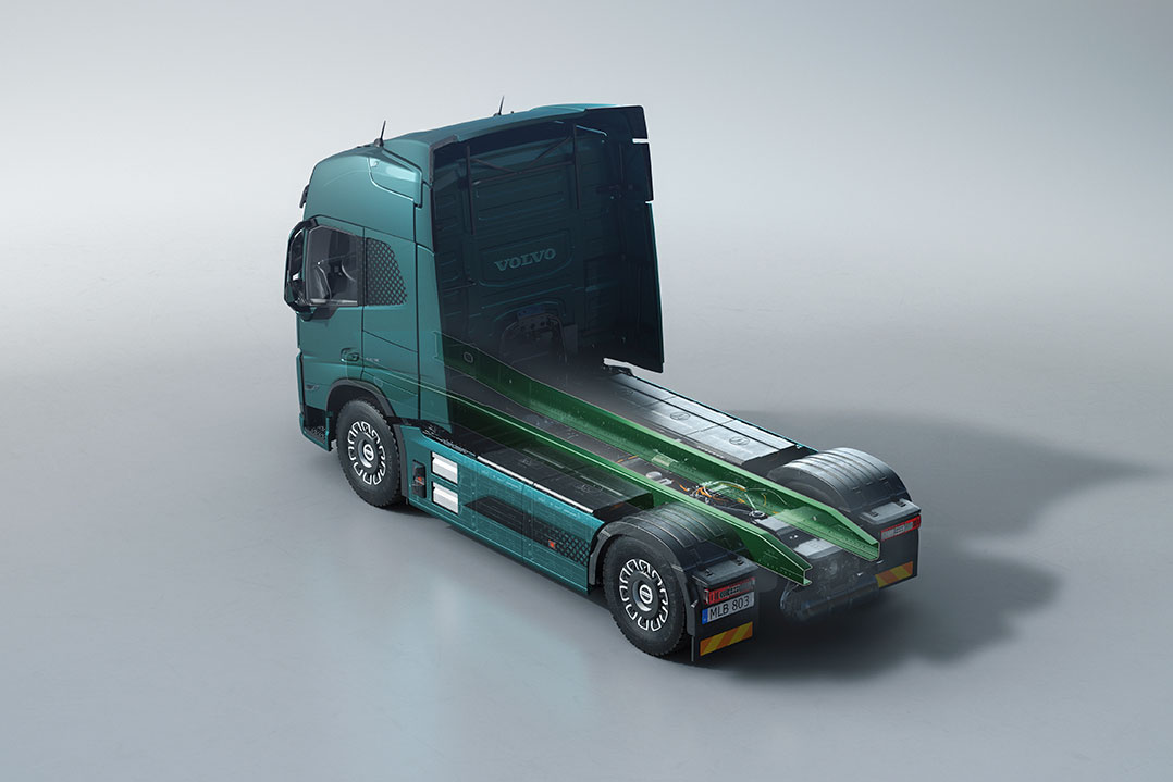 Primi al mondo: Volvo consegna ai suoi clienti camion elettrici con acciaio privo di combustibili fossili