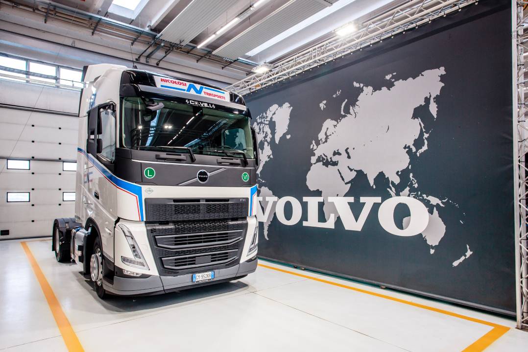 Volvo Trucks porta la sua tecnologia LNG nel cuore della flotta green di Nicolosi Trasporti