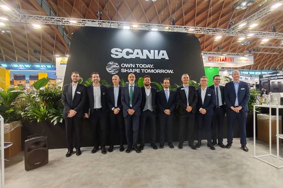 Scania e B&G Ecoline insieme a Ecomondo 2025: il primo Super 11 allestito in Italia
