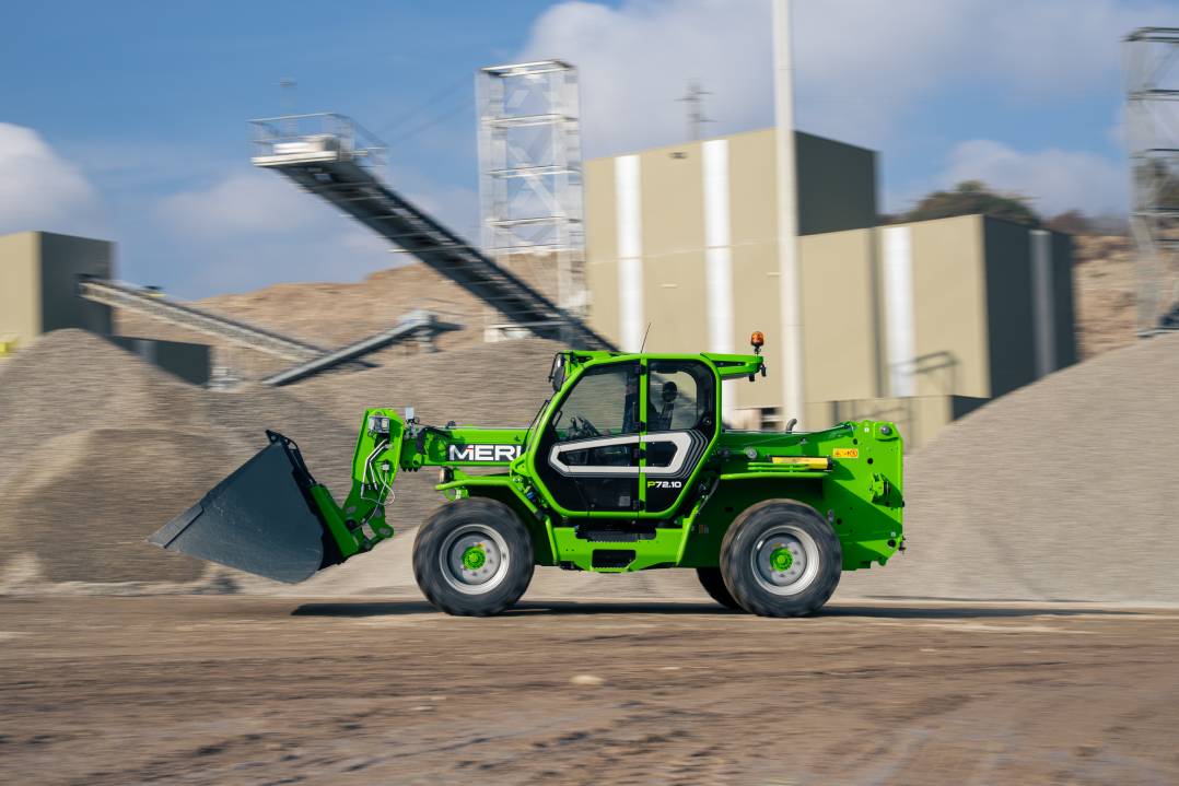 Merlo presenta il nuovo Sollevatore Telescopico P72.10 CS TOP