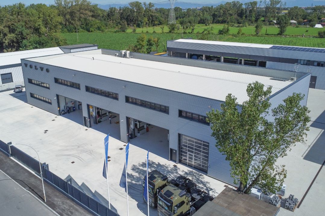 Apre ufficialmente la sedicesima officina Volvo Truck Center Italia a Trezzano sul Naviglio