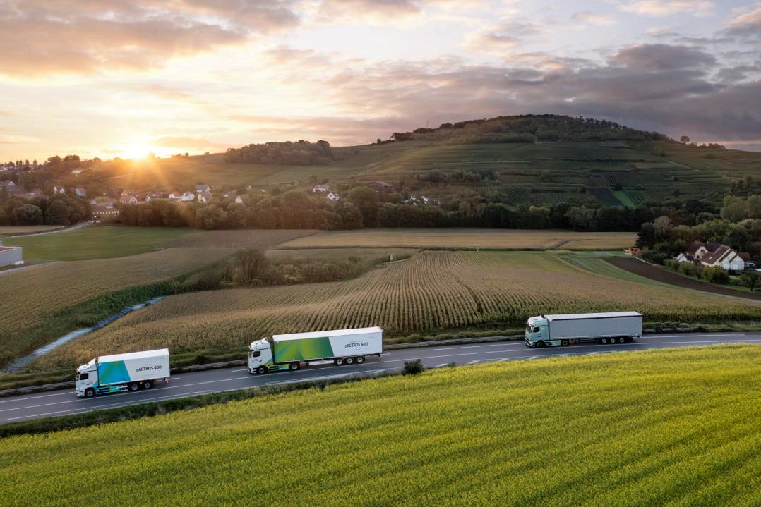 Mercedes-Benz Trucks presenta il nuovo eActros 400 basato sull’eActros 600