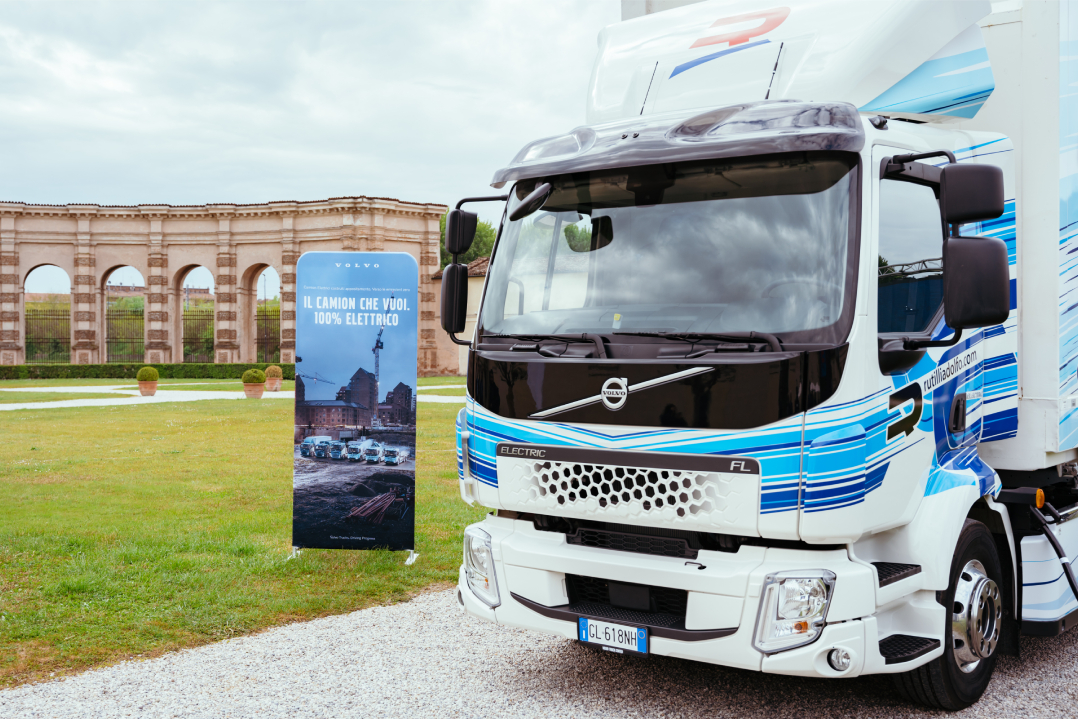 Volvo Trucks Italia e Autotrasporti Rutilli Adolfo insieme per re-immaginare il trasporto su strada a misura di ambiente